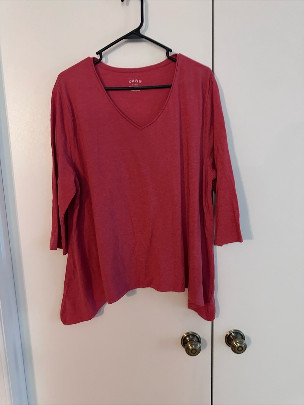 Orvis Women's V-Neck 3/4 Sleeve Top in Rose